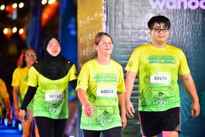 BIB: 50101, 60013, 50070
                            <button type="button" onclick="openModal(21804504)" class="btn btn-primary btn-sm float-right btn-popup" data-toggle="modal" data-target=".modal-high-quality">
                        <i class="fas fa-shopping-cart"></i> Add to Cart
                    </button>
                                            <button type="button" onclick="isThisMe(21804504, true)" class="btn btn-success btn-sm float-right btn-popup btn-isme hidden" data-toggle="tooltip" data-placement="bottom" title="นี่คือรูปของคุณใช่ไหม คลิกที่นี่เพื่อเอาเข้าอัลบั้ม">
                        <i class="fas fa-plus"></i> Add to album
                    </button>
                    <button type="button" onclick="isThisMe(21804504, false)" class="btn btn-warning btn-sm float-right btn-popup btn-isnotme hidden">
                        <i class="fas fa-ban"></i> Remove from album
                    </button>